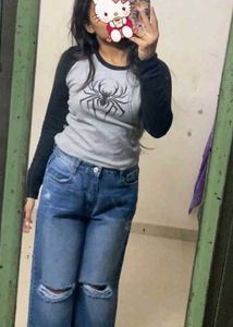Spider Graphic Raglan Long Sleeve Top