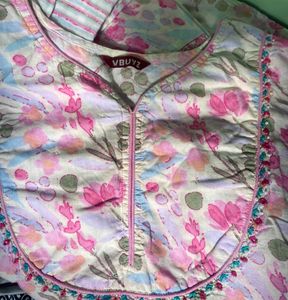Vbuyz Cotton Kurta with Floral Print