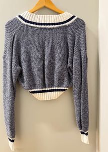 FOREVER 21 brand korean style sweater