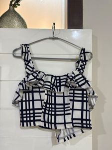 Stylish Ruffled Checkered Crop Top
