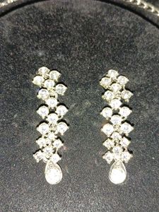 Sparkling Rhinestone Necklace &amp; Earring Set