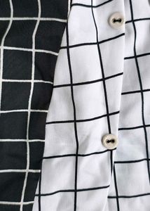 Chic Sleeveless Checkered Top