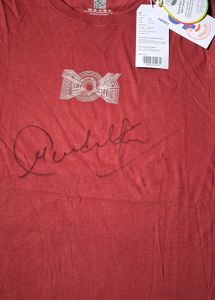 Official Sachin Tendulkar Hand Signed tshirt