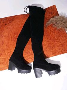 Chic Black Over-The-Knee Boots