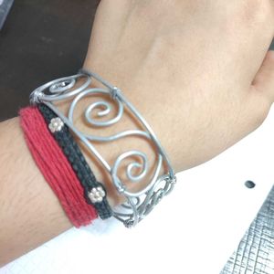 Artisan Wire Wrapped Bracelet 🌀