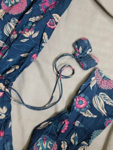 Women’s Floral Printed Short Kurti/Tunic
