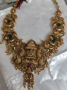 Matt finish necklace set