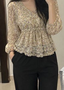 Poco Floral Ruffle Top