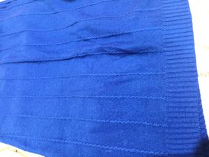 Girl's Woolen Top