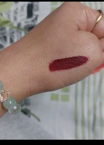 😋💄Matte Finish Maroon Lip Shade