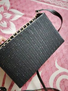 31.Chic Black Glitter Clutch Bag