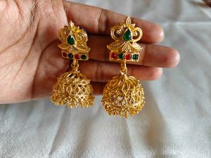 Exquisite Gold Tone Jhumka Earrings