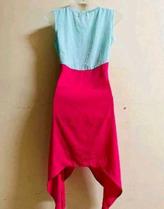Stylish Sleeveless  midi dress