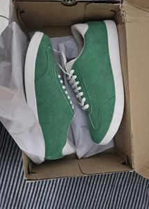 Green Sneakers Unisex shein