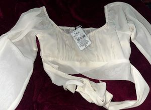 Chic White Square Neck Crop Top