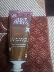 Just Herbs Lumi-Glow Strobe Cream