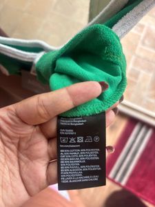 H&amp;M Green Ribbed Crop Top