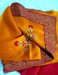 (Free Delivery🌺)beautiful Mustard Saree