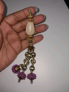 Brooches,buttons