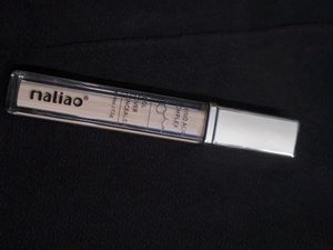 I am selling because it is not my skin tone