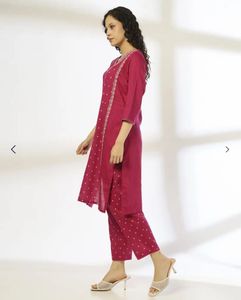 Stylish Magenta Kurta Set with White Polka Dots