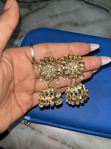 Exquisite Pearl &amp; Gold Tone Choker Set