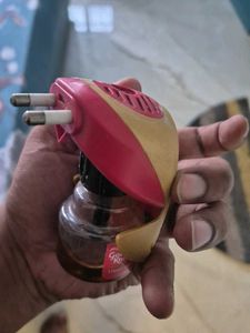 2 Mosquito repellents with 1 refill