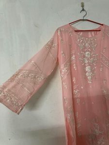 Pakistani Embroidered Pink Kurta set