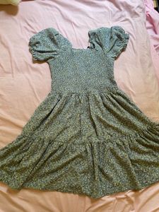 Chic Floral Print Puff Sleeve Dress