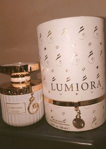 Lumiora Eau de Parfum