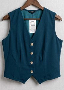 Teal Sleeveless Button-Down Top