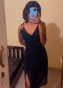 Chic Black Midi Dress