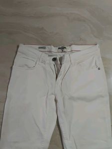 Classic White Slim Fit Jeans
