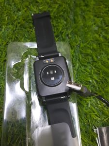 💥 NOISE EXEL SMART WATCH BRAND NEW