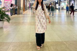 Stylish Printed V- Neck straight Kurta for Women