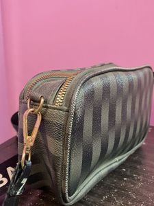 Chic Striped Crossbody Bag