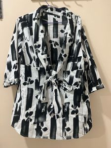 Stylish Black &amp; White Top