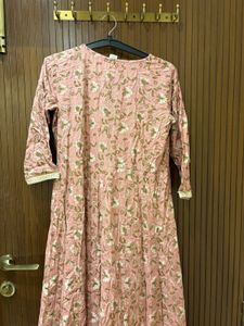 Beautiful Pink Floral Print Kurta