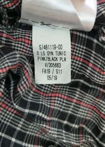 Plaid Button-Up Long Sleeve Shirt