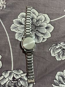 Green dial wrist watch