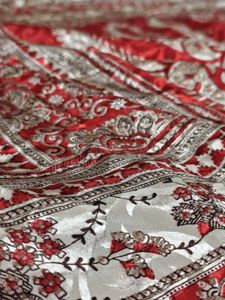 Exquisite Traditional Silk Saree
