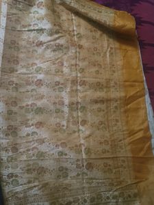 Silk Saree With All Over Butti