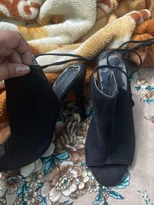 Comfortable velvet stilleto heels