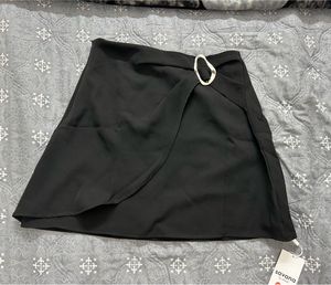Stylish Black A-Line Skirt with Metallic Decor