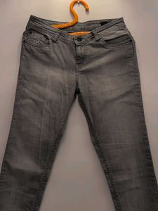 Gray Denim skin fit Jeans
