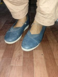 Blue Ballet Flats
