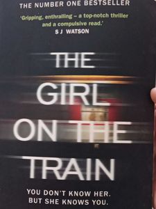 Girl on the Train - Paula Hawkin