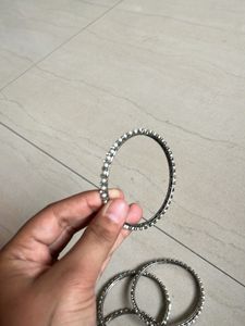 Bangles with Pearls Set Of 4