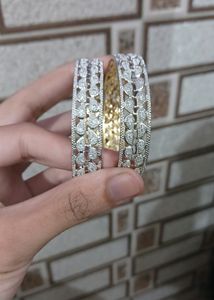 Ad Bangles