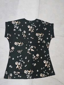 Green Print T-Shirt with balloon skirt